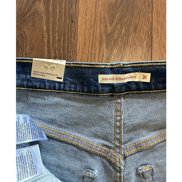 NEW Levi's  Premium RIBCAGE STRAIGHT ANKLE JEANS Sz 31 x 27 - Picture 7 of 10